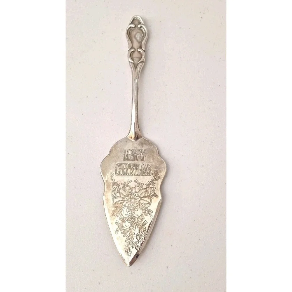 Vintage Engraved Silver Plated Pie Cake Server Merry Christmas Slicer Holiday